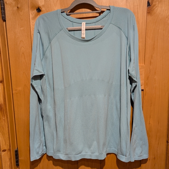 Athleta Tops - Athleta Momentum Seamless Workout Top Agave Plus Size 2X